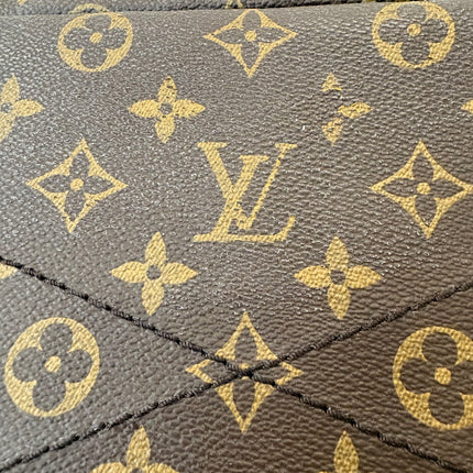 Sac Louis Vuitton Artsy MM Monogram