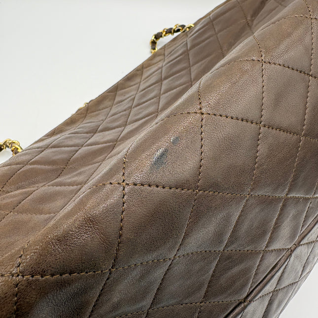 Sac shopping Chanel vintage chocolat