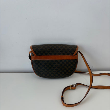 Sac Celine demie-lune bandoulière