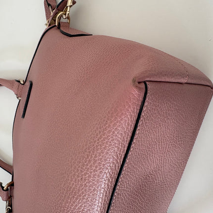 Sac à main Gucci GG charm moyen