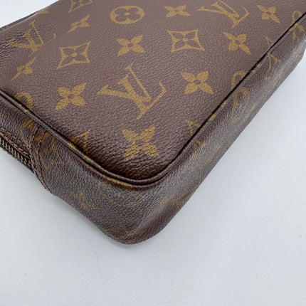 Trousse de toilette 23cm Louis Vuitton