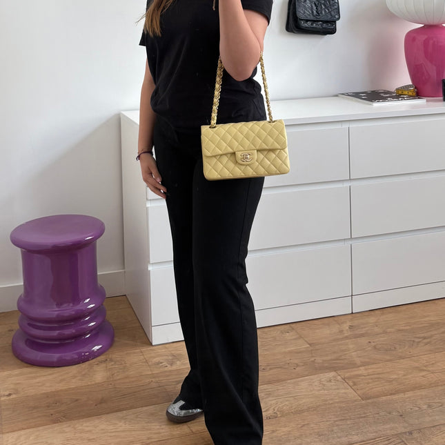 Sac Chanel Timeless jaune pâle 23 cm