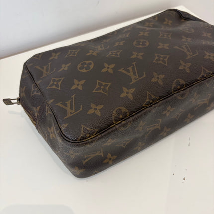 Trousse de toilette 28 Louis Vuitton