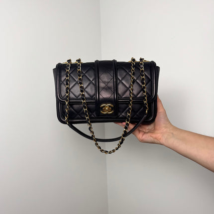 Sac Chanel rabat simple cc élégant medium