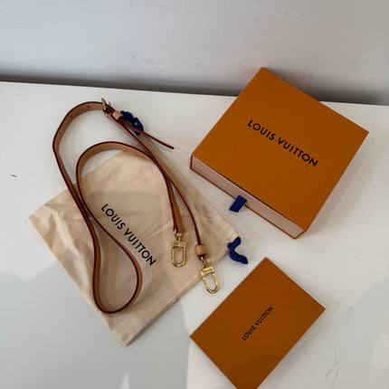 Bandoulière Louis Vuitton de sac réglable cuir naturel