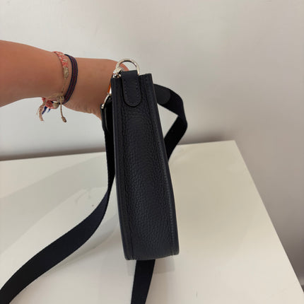 Sac Hermès Evelyne 16 bleu marine