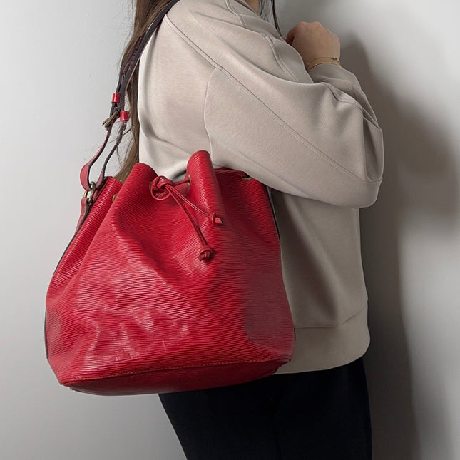 Sac Louis Vuitton Noé PM rouge