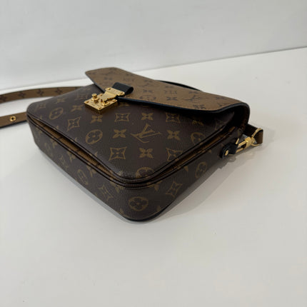 Pochette Métis Louis Vuitton Monogram reverse