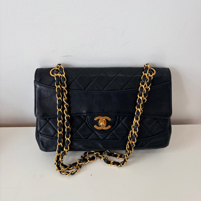 Sac Chanel simple rabat 23cm