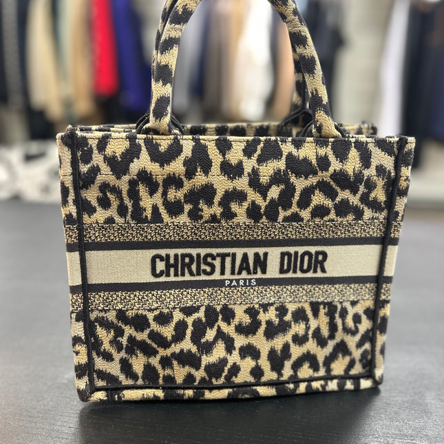 Dior Tote Book small
