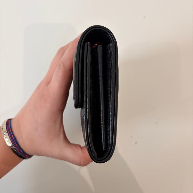 Portefeuille Chanel long à rabat 19