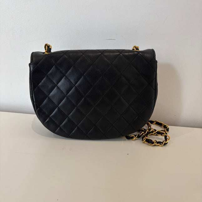 Sac Chanel Demi lune vintage