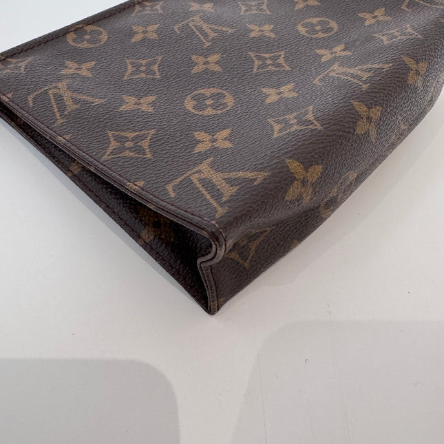 Trousse de toilette Louis Vuitton