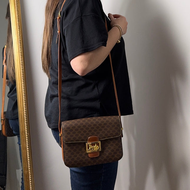 Sac Céline macadam fermoir calèche