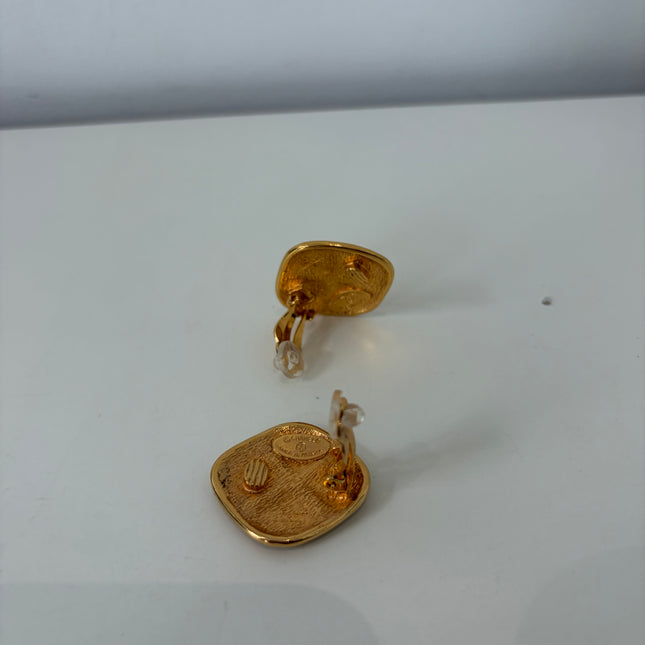 Boucles d’oreilles Chanel Vintage Clip matelassées