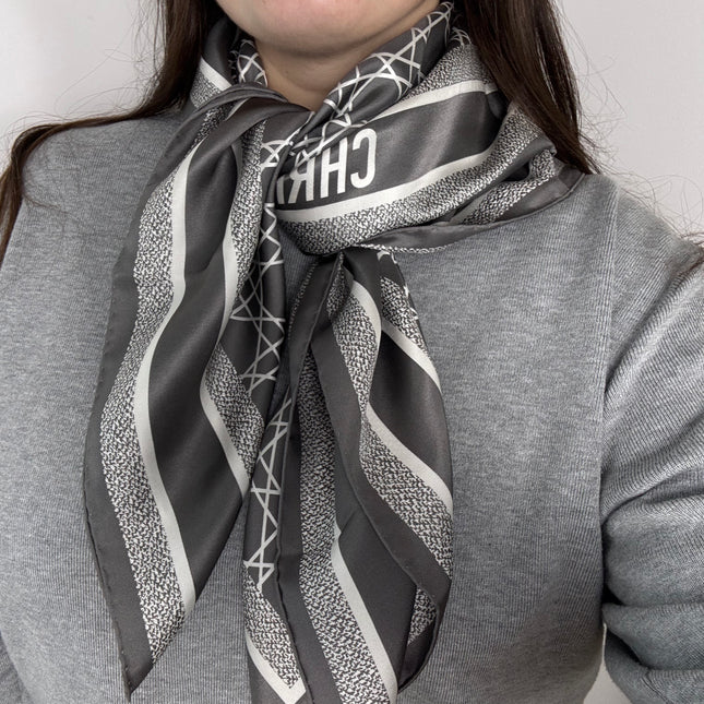 Carré Dior oblique Gris 90cm