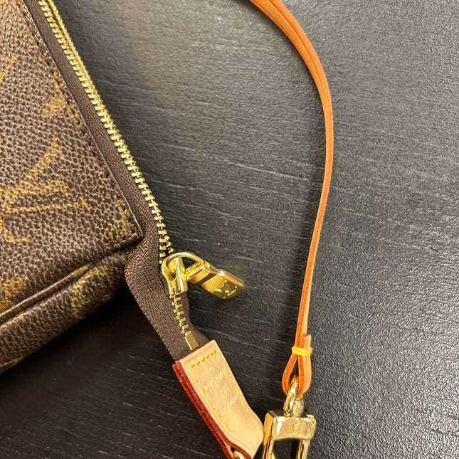 Pochette accessoires Louis Vuitton