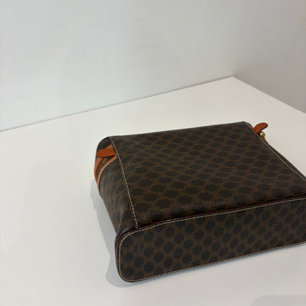 Vanity Celine PM vintage Macadam