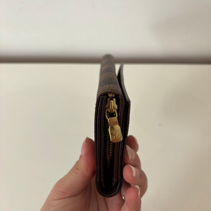 Porte monnaie/ portefeuille Louis Vuitton
