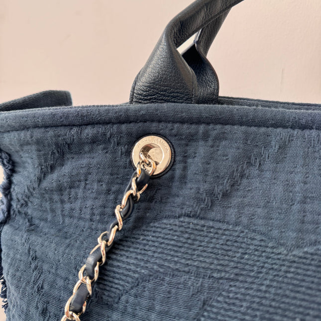Cabas Chanel Deauville navy blue