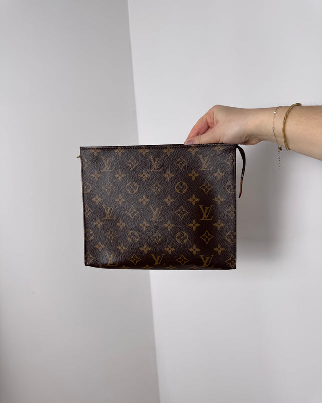 Poche de toilette 26 Louis Vuitton