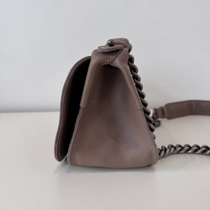 Sac Chanel demie lune marron glacé