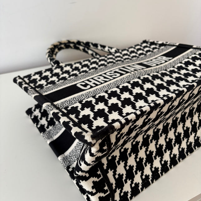 Sac Book Tote Medium Dior