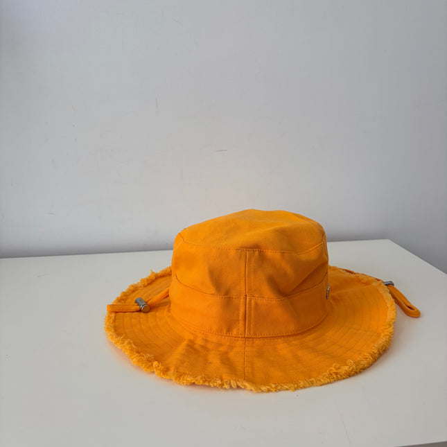 Le Bob Jacquemus « Artichaut »Jaune Orangé