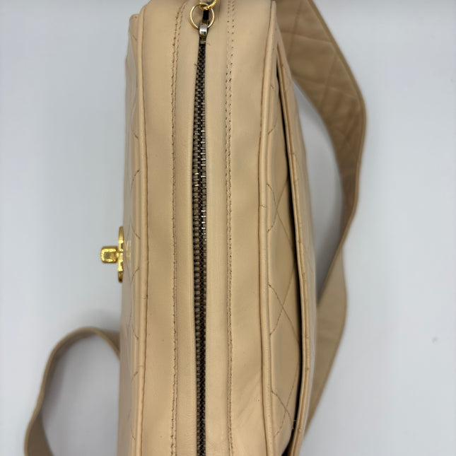 Sac Chanel caméra vintage beige