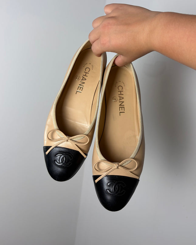 Ballerines Chanel T37 classiques