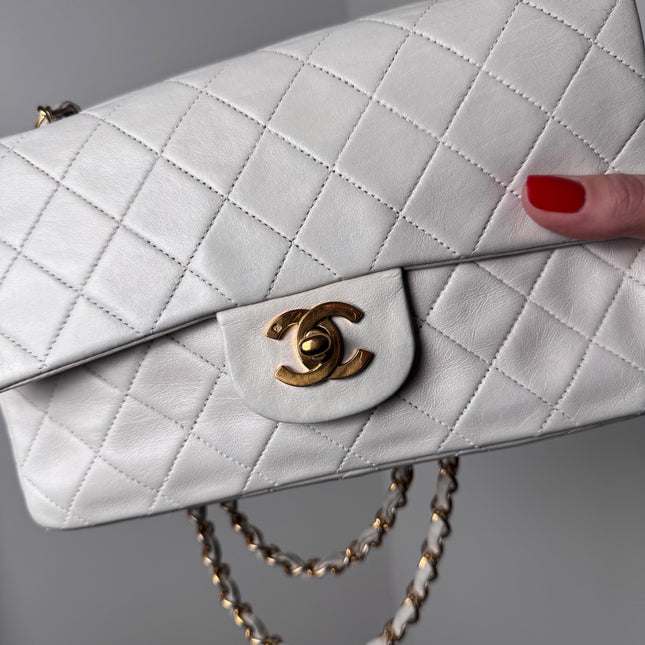 Sac Chanel Timeless Vintage 23cm Blanc