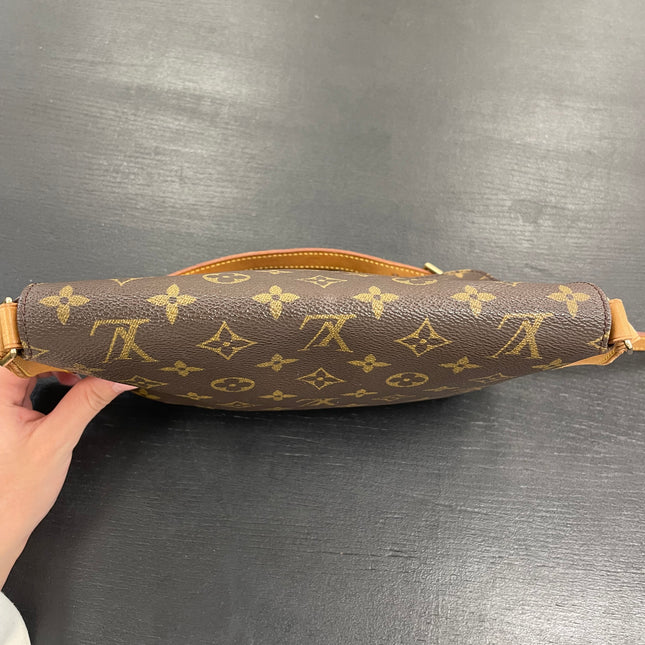 Sac Musette Louis Vuitton