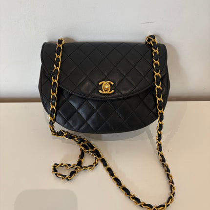 Sac Chanel Demi lune vintage