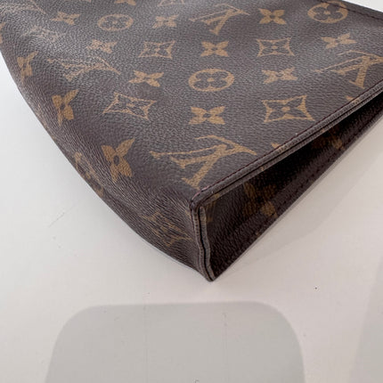 Trousse de toilette Louis Vuitton