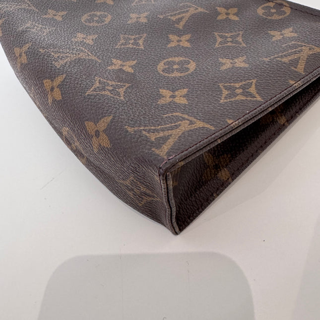 Trousse de toilette Louis Vuitton