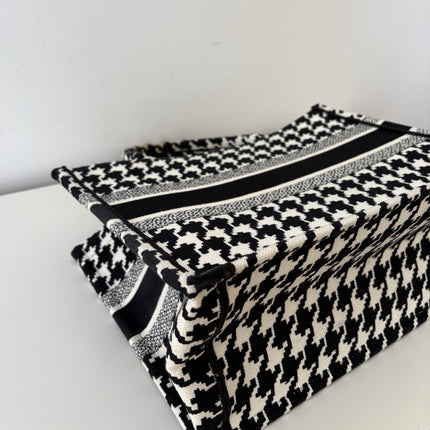 Sac Book Tote Medium Dior