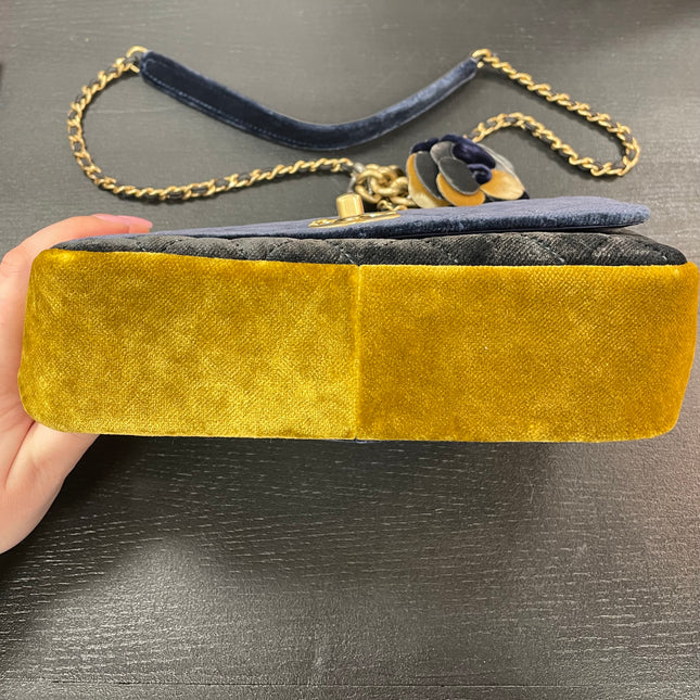 Sac Velours Cosmopolite Chanel