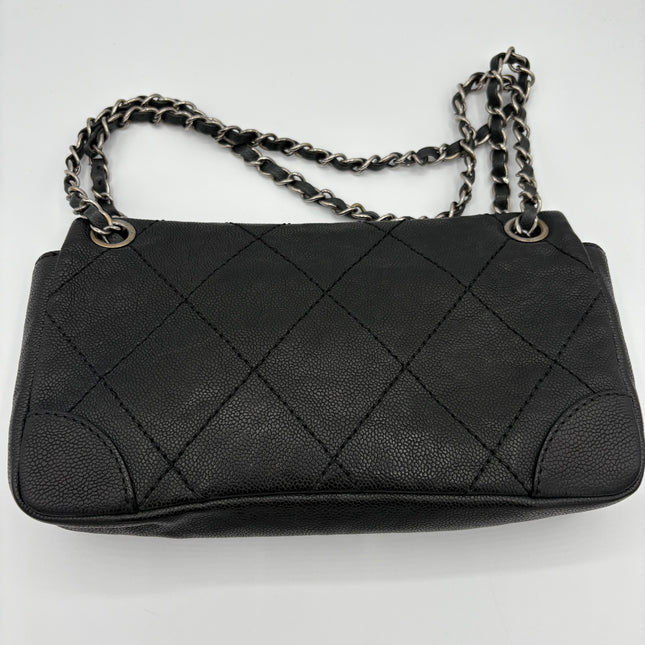 Sac Chanel Classic flap caviar