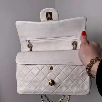 Sac Chanel Timeless Vintage 23cm Blanc
