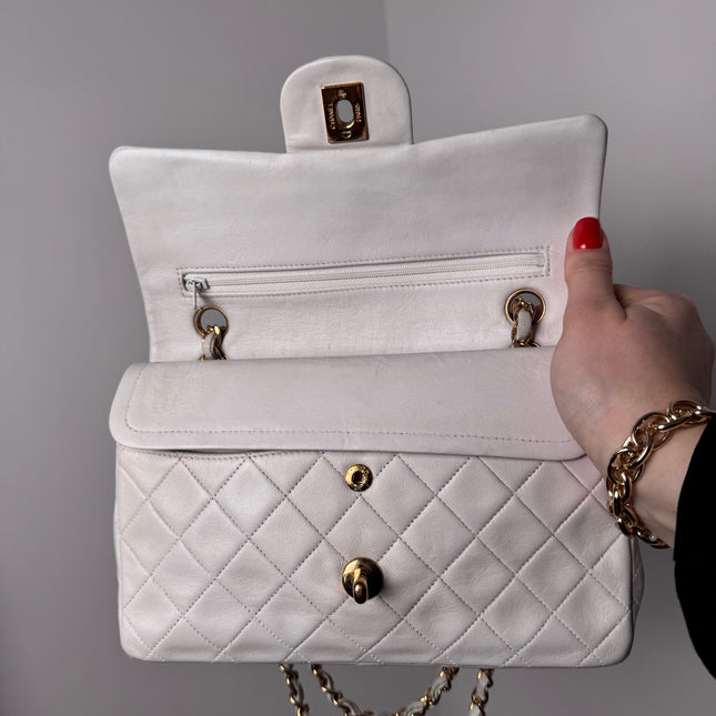 Sac Chanel Timeless Vintage 23cm Blanc
