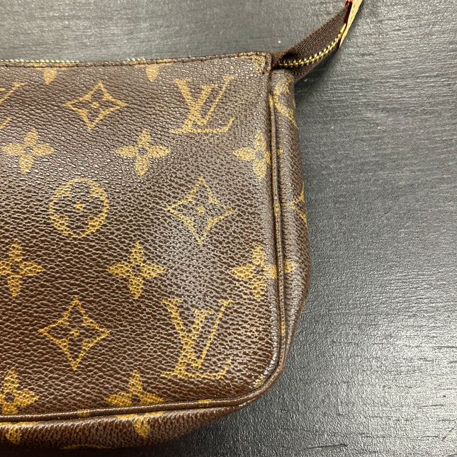 Pochette accessoires Louis Vuitton