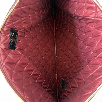 Pochette zippee classique Chanel o’case