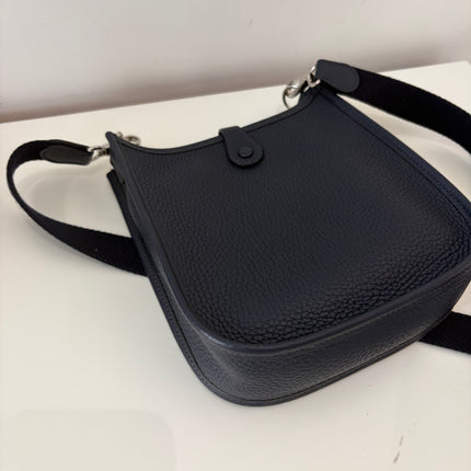 Sac Hermès Evelyne 16 bleu marine