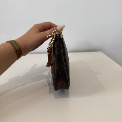 Sac Pochette Louis Vuitton Accessoires Monogram