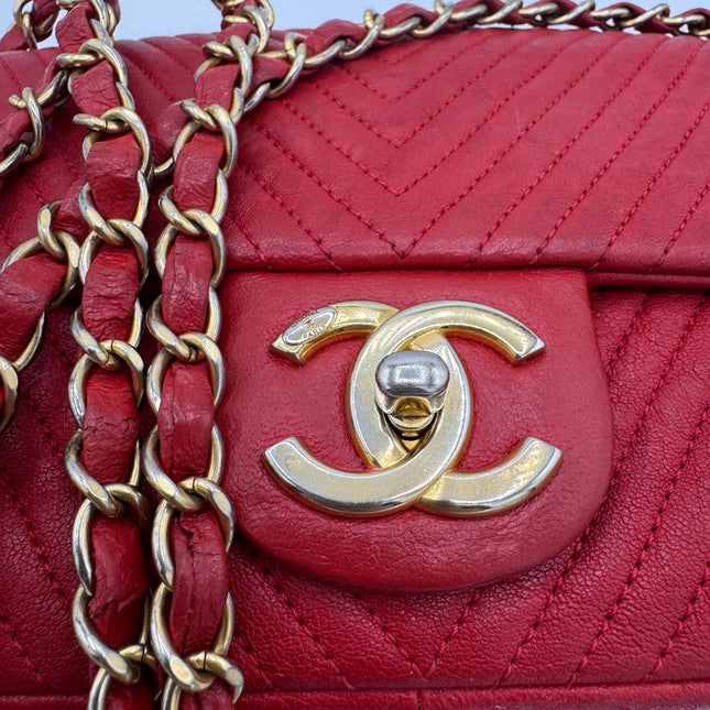 Sac chevrons Chanel Rouge
