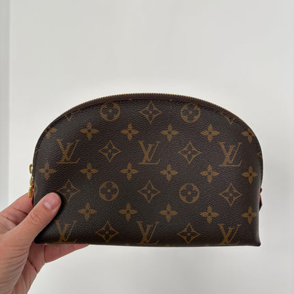 Louis Vuitton Pochette Cosmétique MM