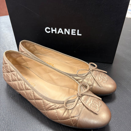 Ballerines Chanel Matelassées Bronze T39