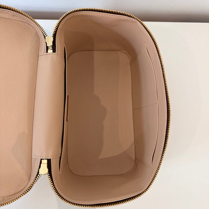 Vanity Louis Vuitton case Nice BB
