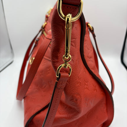 Sac Louis Vuitton Lumineuse cuir empreinte rouge