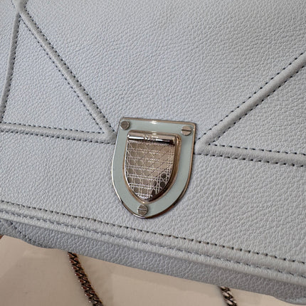 Sac Dior Wallet on chain Diorama